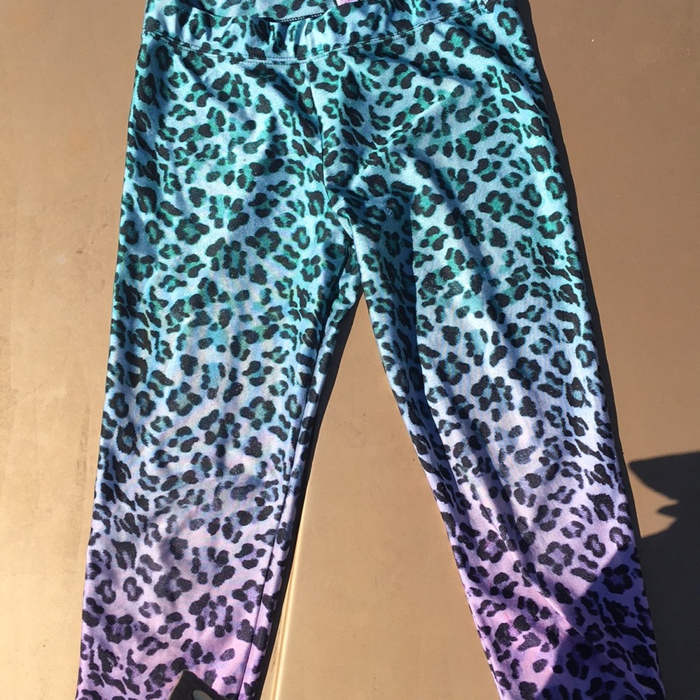 Leaped stripped pants